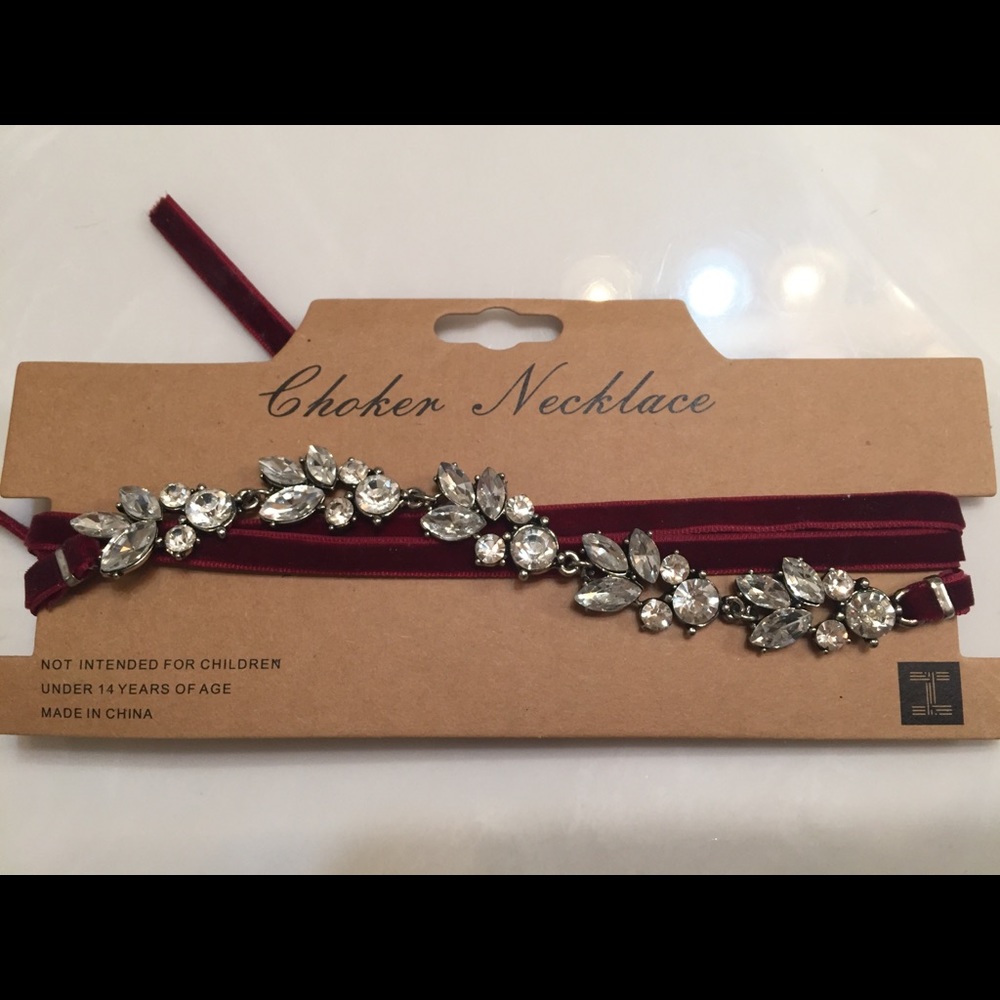 Choker necklace red velvet and crystals